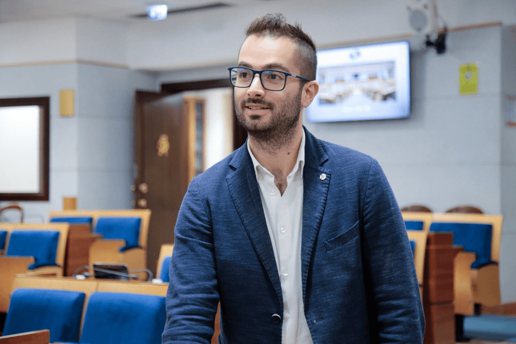 Il consigliere regionale Luigi Cirillo in aula (foto di Klaus Bunker)