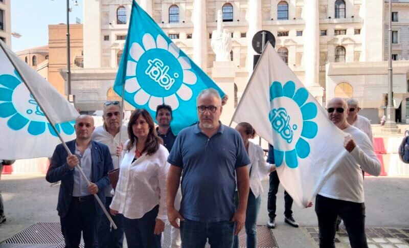 Lavoratori della Borsa in sciopero a piazza Affari